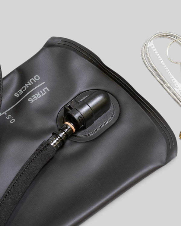 Baffle Haus Akashi 2.5l black hydration bladder with measurement markings and hose connector