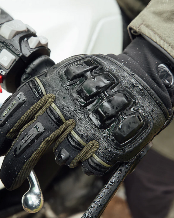 Merlin - Jura Hydro Glove - Black/Dark Green